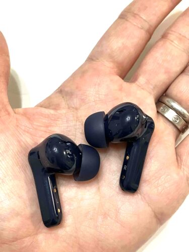 EarFun(イヤーファン) Air Pro4 イヤホン大きさ